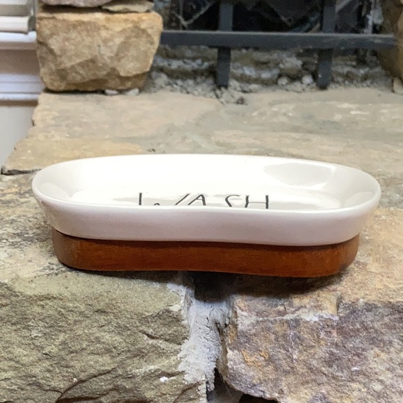 NWT RARE Rae Dunn ADORABLE Soap Holder - WASH - Picture 3 of 6